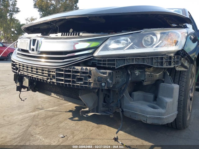 Honda ACCORD EX 2017 1HGCR2F04HA034780 Image 19