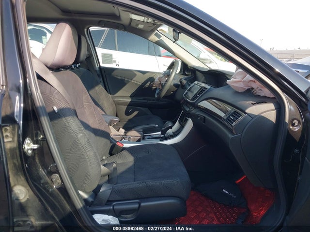 Honda ACCORD EX 2017 1HGCR2F04HA034780 Image 5
