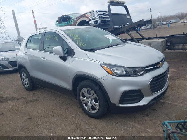 Chevrolet TRAX LS 2018 KL7CJKSB9JB610194 Image 1