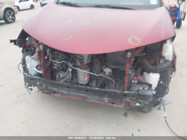 Toyota RAV4 SE 2018 JTMNFREV0JD126818 Image 13