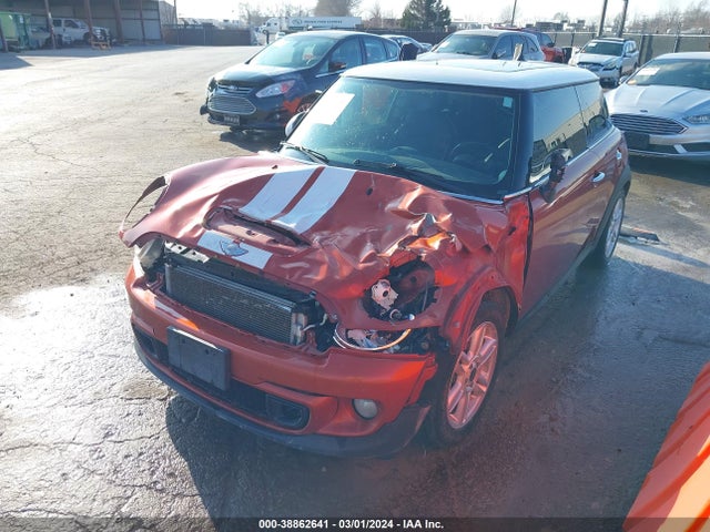 2011 MINI COOPER S WMWSV3C53BTY10255 Photo 1