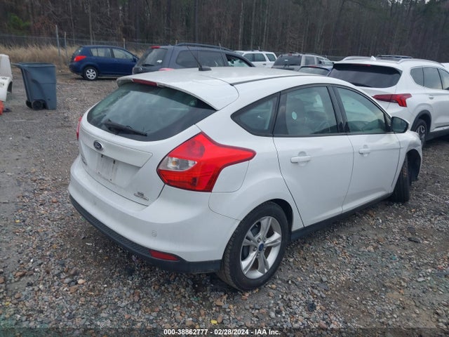 Ford FOCUS SE 2014 1FADP3K27EL367177 Image 4