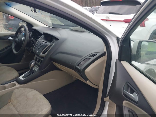Ford FOCUS SE 2014 1FADP3K27EL367177 Image 5