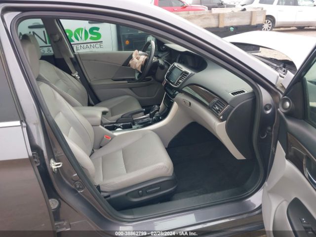 1HGCR3F98HA002578 Honda Accord Touring V6