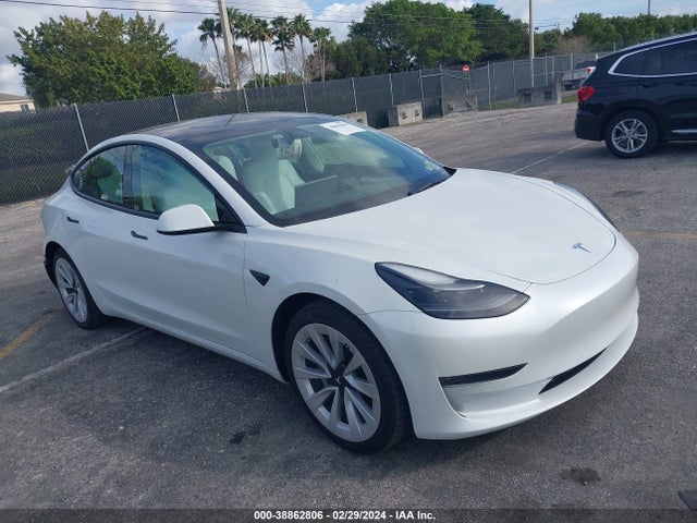 2022 5YJ3E1EB8NF234202 main image
