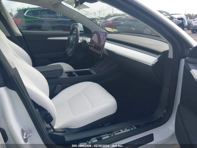 Tesla Model 3 Long Range Dual Motor All-wheel Drive 2022 5YJ3E1EB8NF234202 Image 5