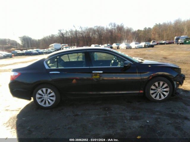 Honda Accord Touring 2014 1HGCR3F98EA000230 Image 13