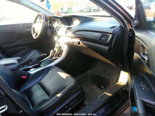 Honda Accord Touring 2014 1HGCR3F98EA000230 Image 5
