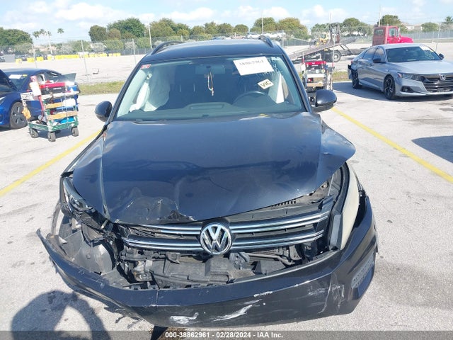 Volkswagen TIGUAN S 2015 WVGAV7AX1FW513219 Image 6
