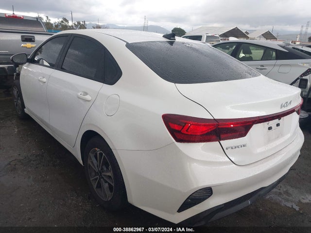 KIA Forte Lxs 2024 3KPF24AD0RE708444 Image 3