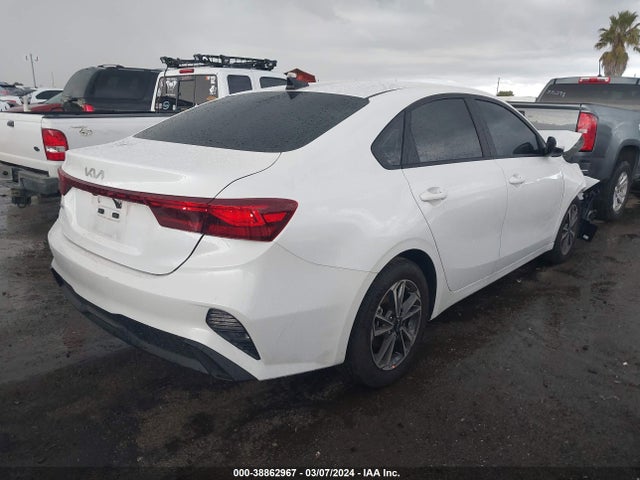 KIA Forte Lxs 2024 3KPF24AD0RE708444 Image 4