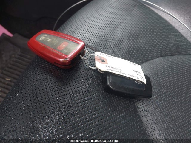Toyota Highlander Limited 2022 5TDDZRBH0NS216353 Image 11