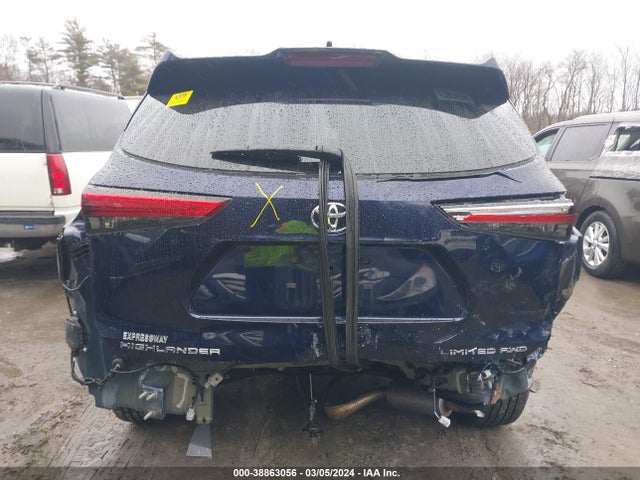 Toyota Highlander Limited 2022 5TDDZRBH0NS216353 Image 17