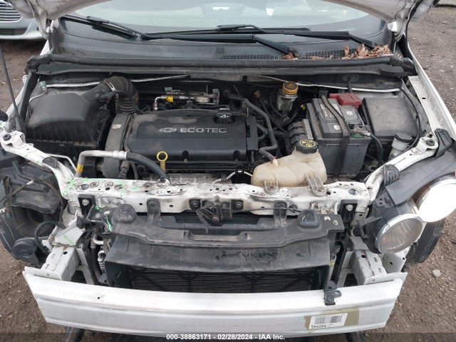 Chevrolet Sonic Lt Auto 2016 1G1JC5SH1G4134555 Image 10
