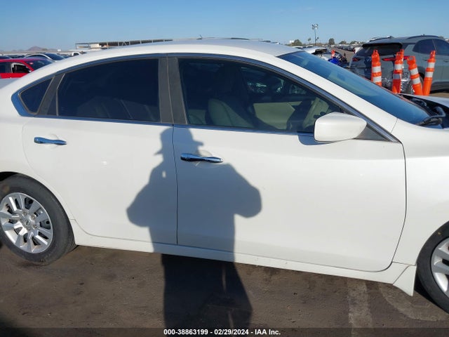 Nissan Altima 2.5 S 2016 1N4AL3AP5GN385535 Image 13