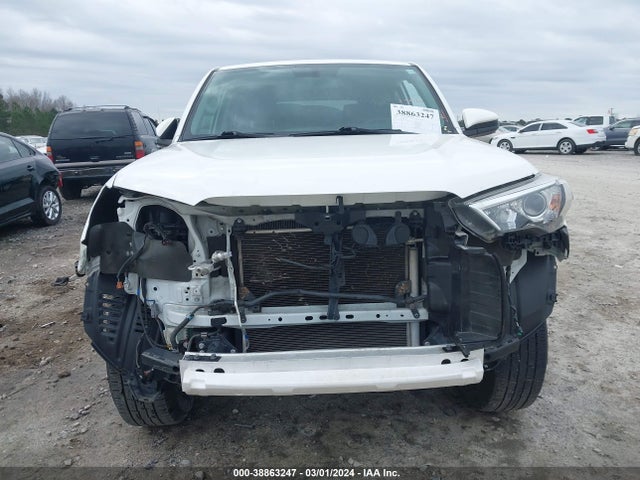 Toyota 4RUNNER SR5 2019 JTEZU5JR0K5199042 Image 13