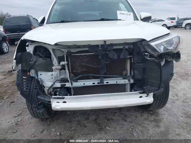 Toyota 4RUNNER SR5 2019 JTEZU5JR0K5199042 Image 6