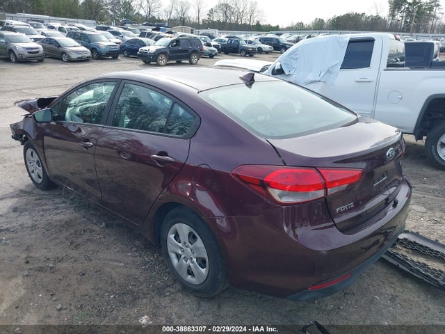 KIA FORTE LX 2017 3KPFK4A74HE142233 Image 3