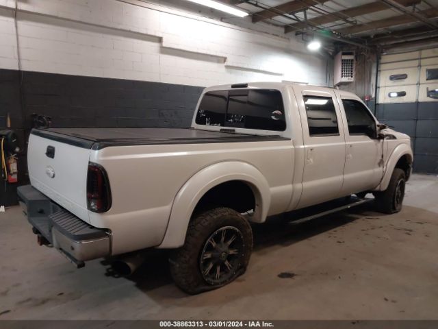 2011 FORD F-250 1FT7W2BT1BEB68851 Photo 3