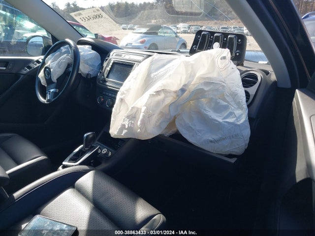 WVGAV7AX2GW515546 Volkswagen TIGUAN SE