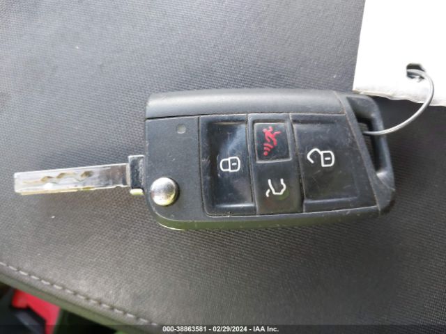 3VV0B7AX1JM205759 Volkswagen Tiguan 2.0t S