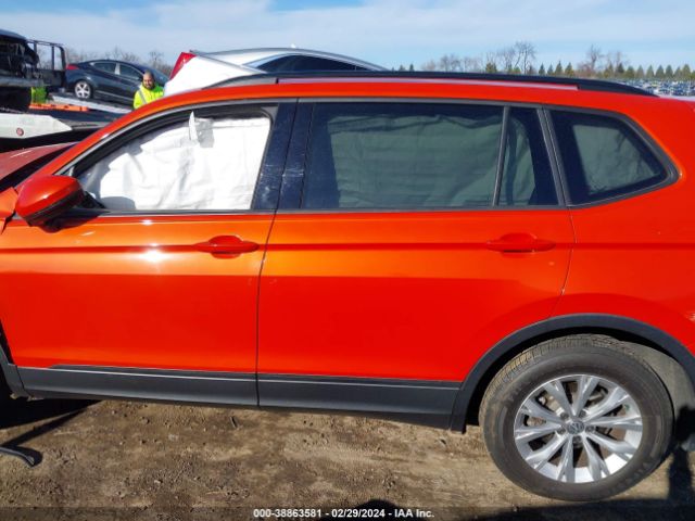 3VV0B7AX1JM205759 Volkswagen Tiguan 2.0t S