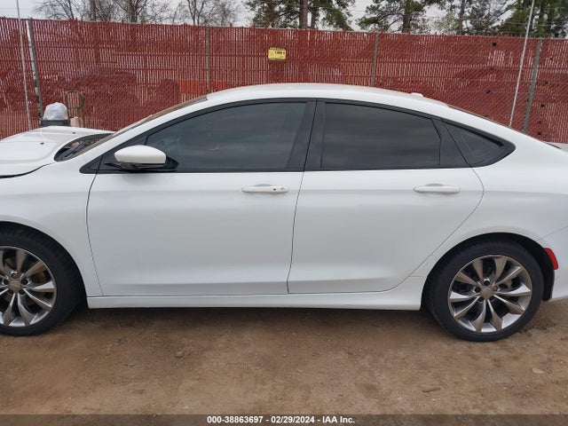 Chrysler 200 S 2015 1C3CCCBBXFN535356 Image 15