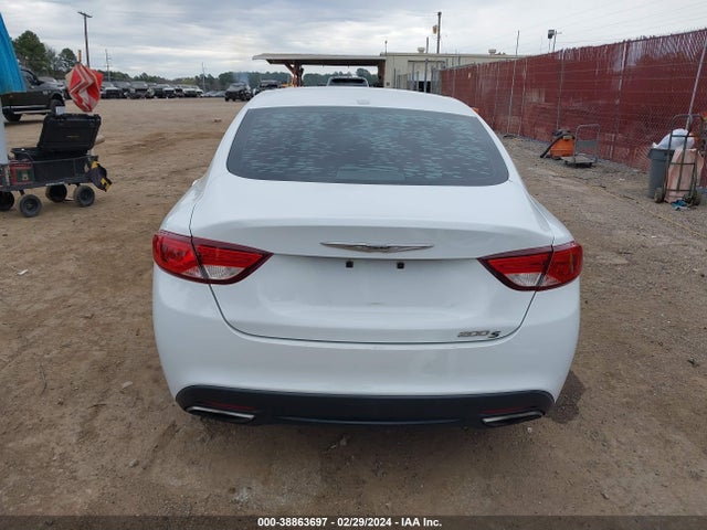 Chrysler 200 S 2015 1C3CCCBBXFN535356 Image 17