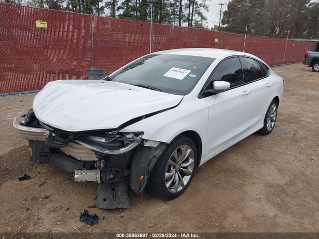 Chrysler 200 S 2015 1C3CCCBBXFN535356 Image 2