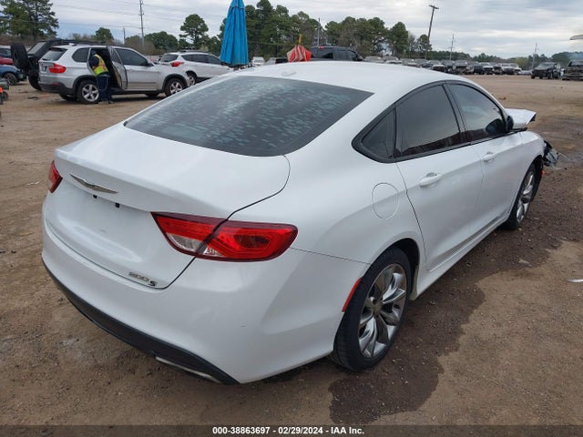 Chrysler 200 S 2015 1C3CCCBBXFN535356 Image 4
