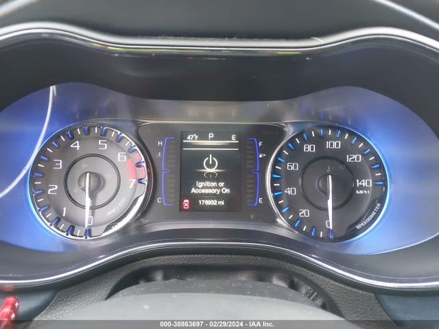 Chrysler 200 S 2015 1C3CCCBBXFN535356 Image 7
