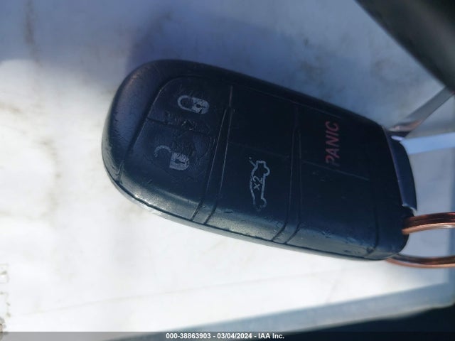 1C3CCCAG2GN101348 Chrysler 200 Limited