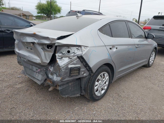 Hyundai ELANTRA SE 2017 5NPD74LF1HH067936 Image 4
