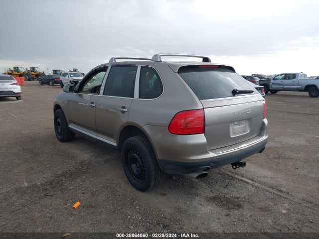 2004 PORSCHE CAYENNE WP1AB29P94LA61876 Photo 2