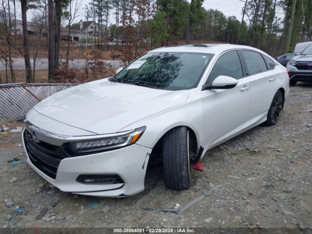 1HGCV2F91JA027222 Honda Accord Touring 2.0t