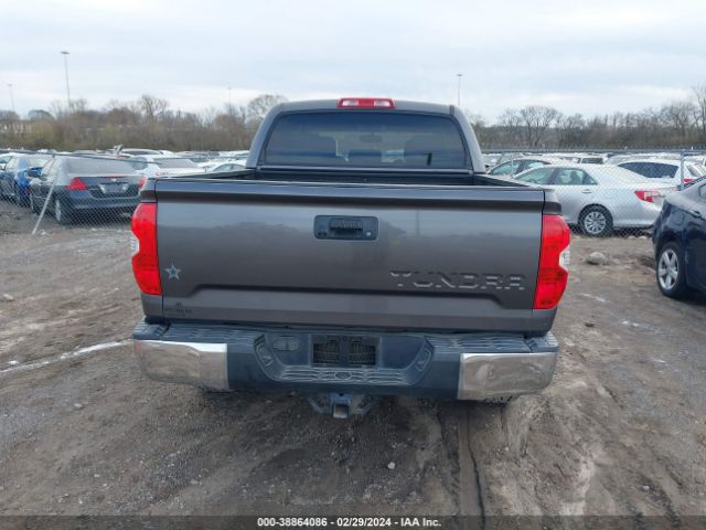 5TFEM5F10EX077943 Toyota Tundra Sr5 4.6l V8