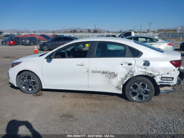 3KPF24AD1ME368892 KIA Forte Lxs