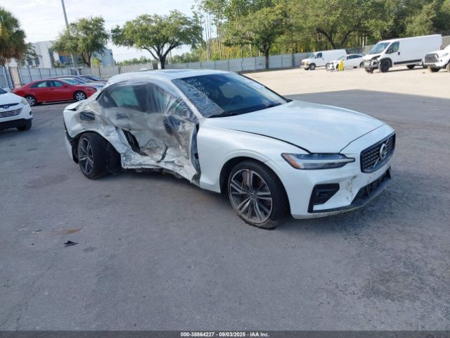 2021 VOLVO S60 7JRA22TM3MG092468