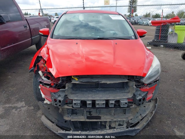 Ford FOCUS SE 2016 1FADP3K26GL344878 Image 13