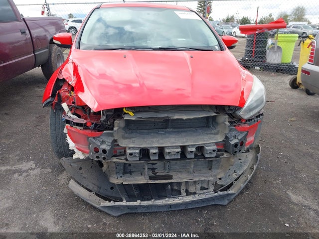 Ford FOCUS SE 2016 1FADP3K26GL344878 Image 6