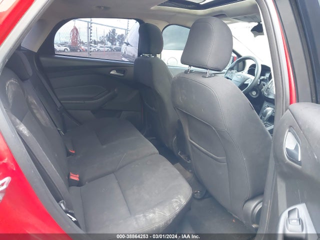 Ford FOCUS SE 2016 1FADP3K26GL344878 Image 8