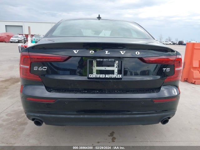 7JR102FK3MG093393 Volvo S60 T5 Momentum