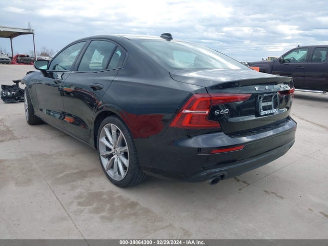 7JR102FK3MG093393 Volvo S60 T5 Momentum