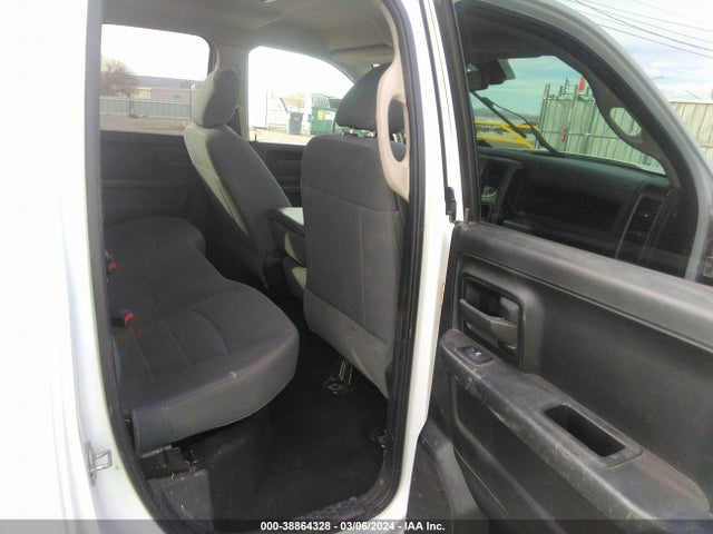 1C6RR7FT4HS634698 RAM 1500 Tradesman Quad Cab 4x4 6'4 Box