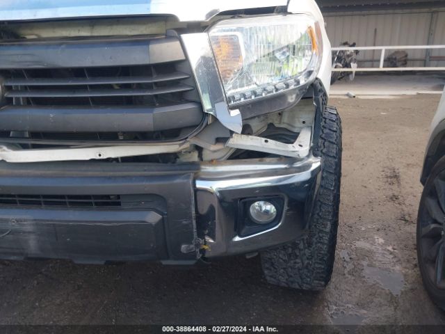 5TFRM5F14EX071760 Toyota Tundra Sr5 4.6l V8