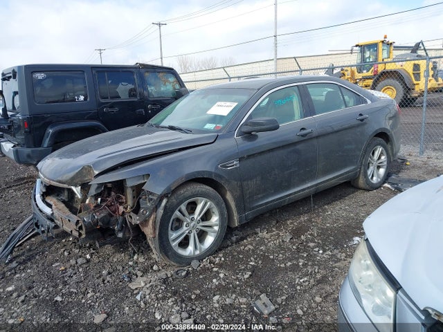 Ford TAURUS SE 2017 1FAHP2D88HG121023 Image 2