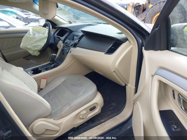 Ford TAURUS SE 2017 1FAHP2D88HG121023 Image 5