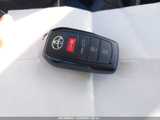 Toyota Corolla Cross Xle 2024 7MUDAAAG6RV074510 Image 11