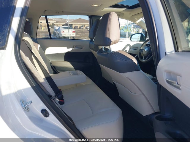 Toyota Corolla Cross Xle 2024 7MUDAAAG6RV074510 Image 8
