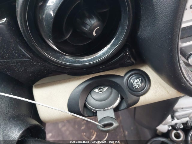 2009 MINI COOPER S CLUBMAN WMWMM33529TP93003 Photo 10